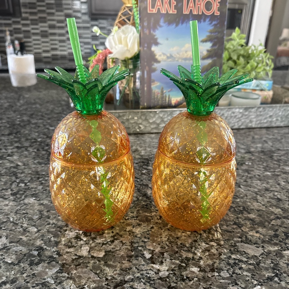 Pineapple Shaped Tumbler Cups with Straws